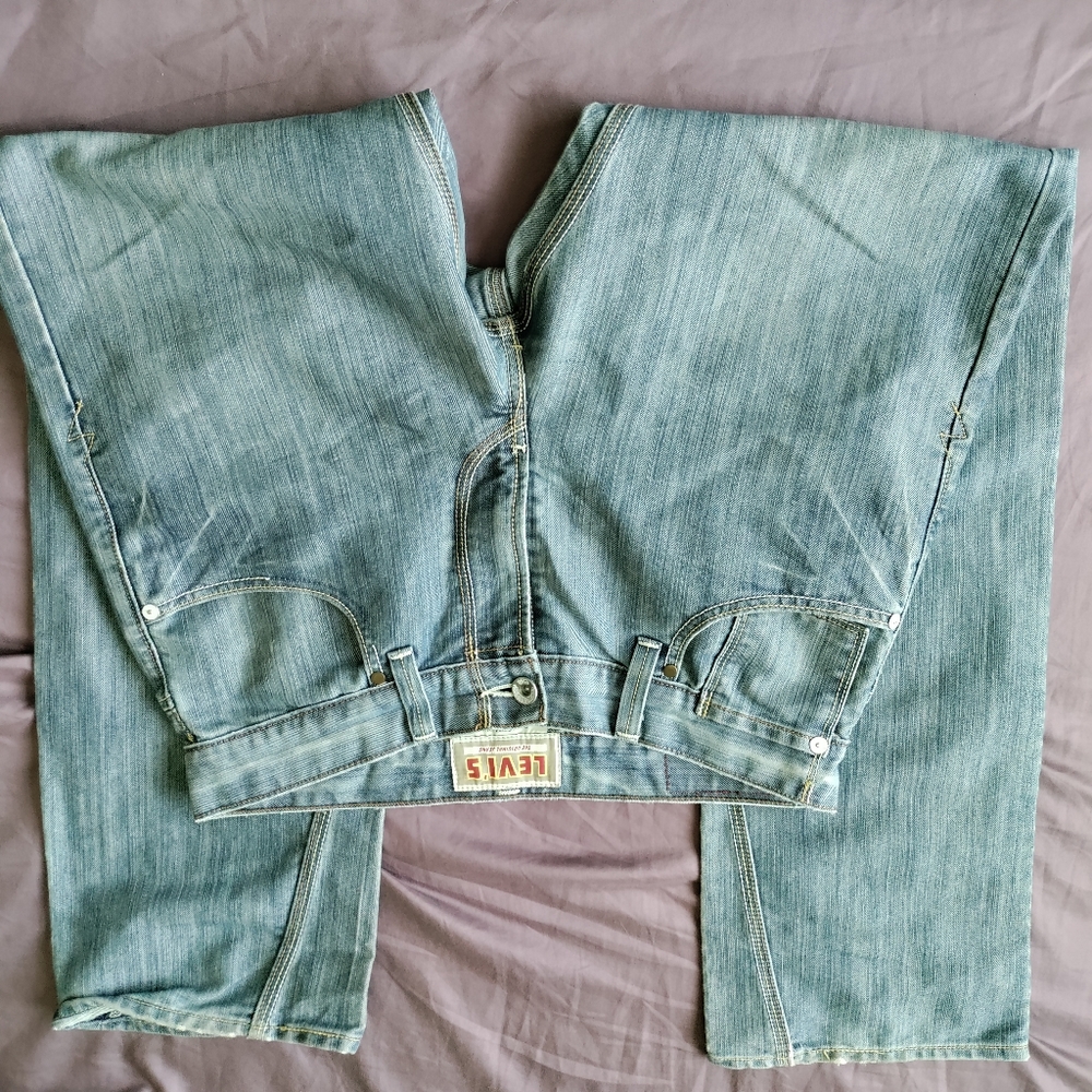 Levi 514 Jeans EUC